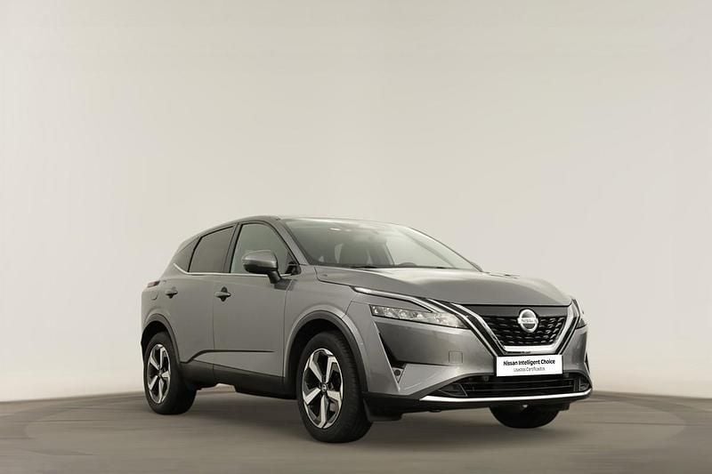 Usado Nissan Qashqai N-Connecta 140 HP (102 kW) 2022 Cinzento SUV