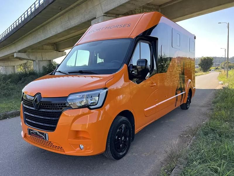 Laranja Usado 2021 Renault Master Van | € 59.000 - Imagem 1/4