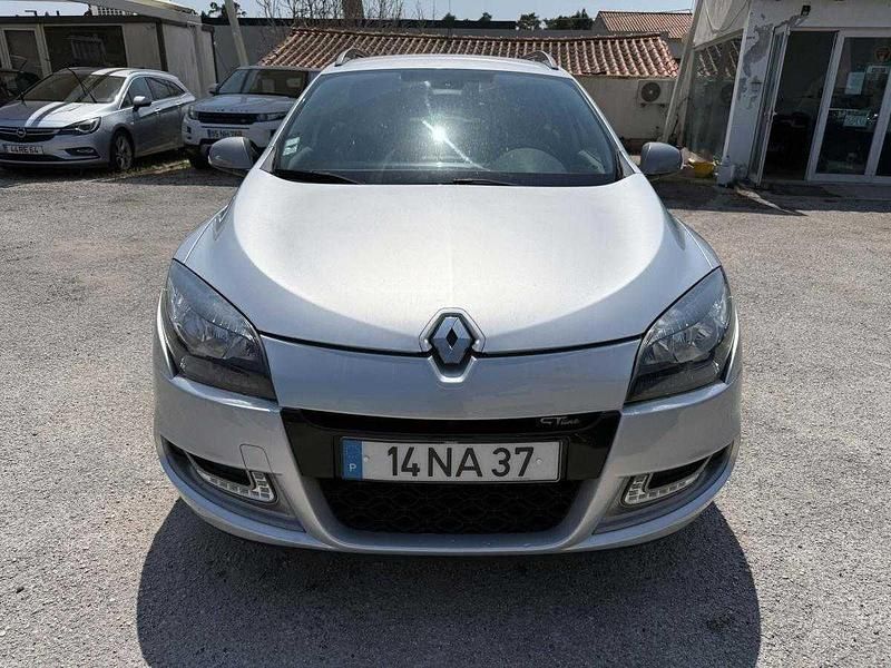 Usado Renault Mégane III 110 HP (80 kW) 2012 Cinzento Carrinha