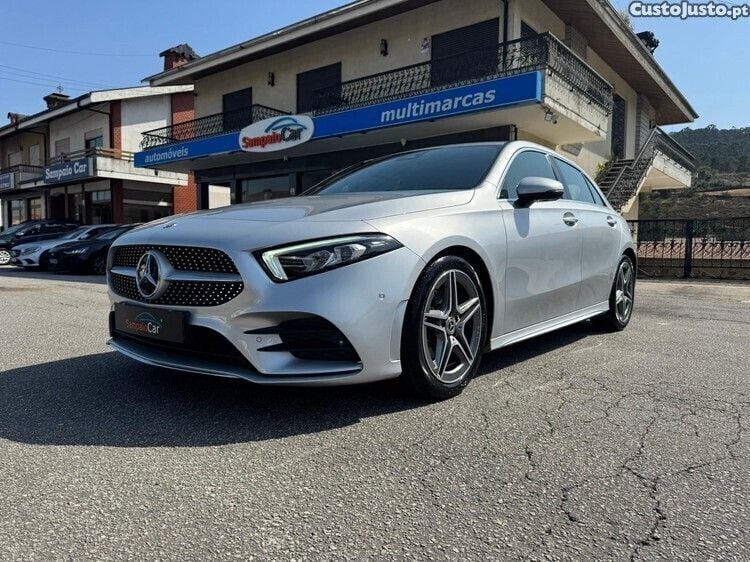 Cinza Usado 2020 Mercedes A160 AMG line Citadino | € 24.990 (Bom preço) - Imagem 1/1