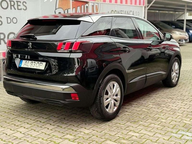 Usado Peugeot 3008 Access 120 HP (88 kW) 2017 Preto SUV