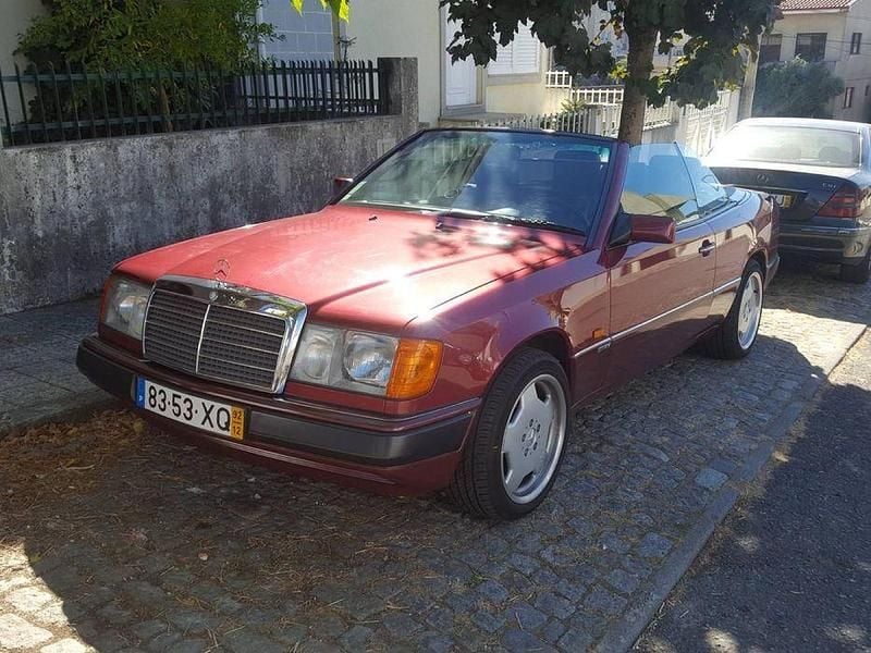 Usado Mercedes E300 285 HP (209 kW) 1992 Cabrios