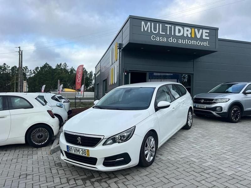 Branco Usado 2018 Peugeot 308 Active Carrinha | € 10.500 (Preço justo) - Imagem 1/4