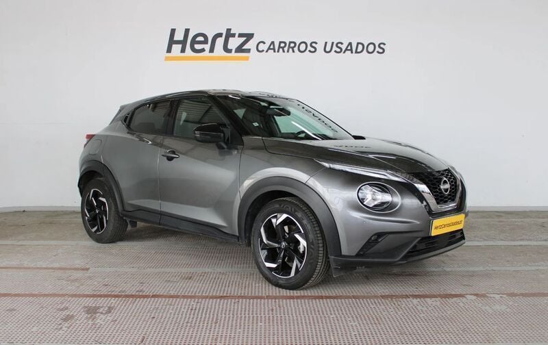 Cinzento Usado 2023 Nissan Juke N-Connecta SUV | € 18.490 (Preço justo) - Imagem 1/4