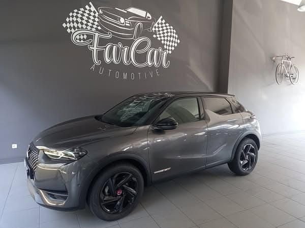 Cinzento Usado 2020 DS Automobiles DS3 Crossback SUV | € 18.990 (Preço justo) - Imagem 1/4