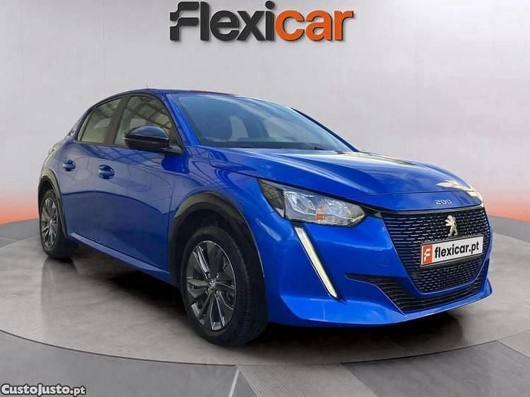 Azul Usado 2022 Peugeot e-208 Active Citadino | € 17.390 (Bom preço) - Imagem 1/1