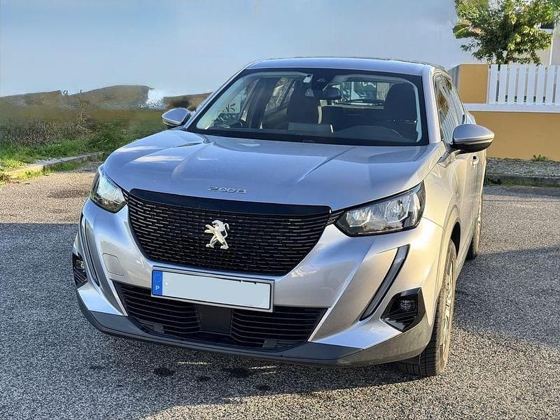Usado Peugeot 2008 Business-Line 100 HP (73 kW) 2021 SUV