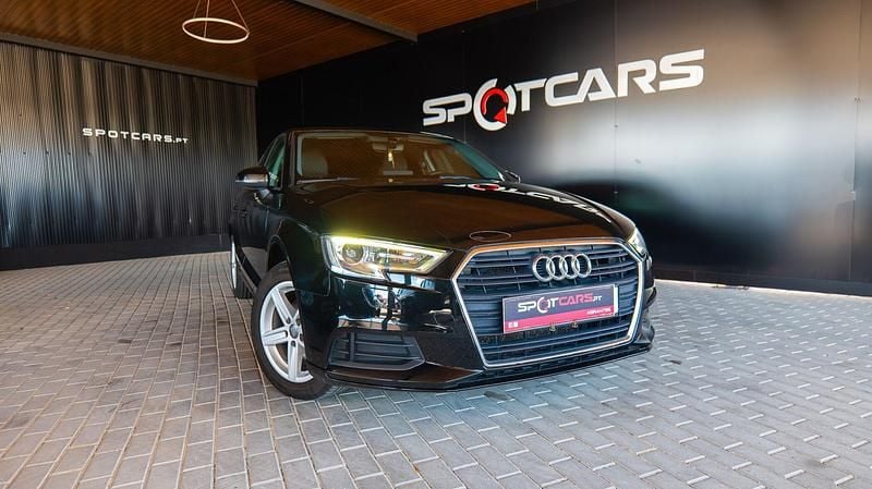 Preto Usado 2018 Audi A3 Premium Sedan | € 18.990 (Preço justo) - Imagem 1/4