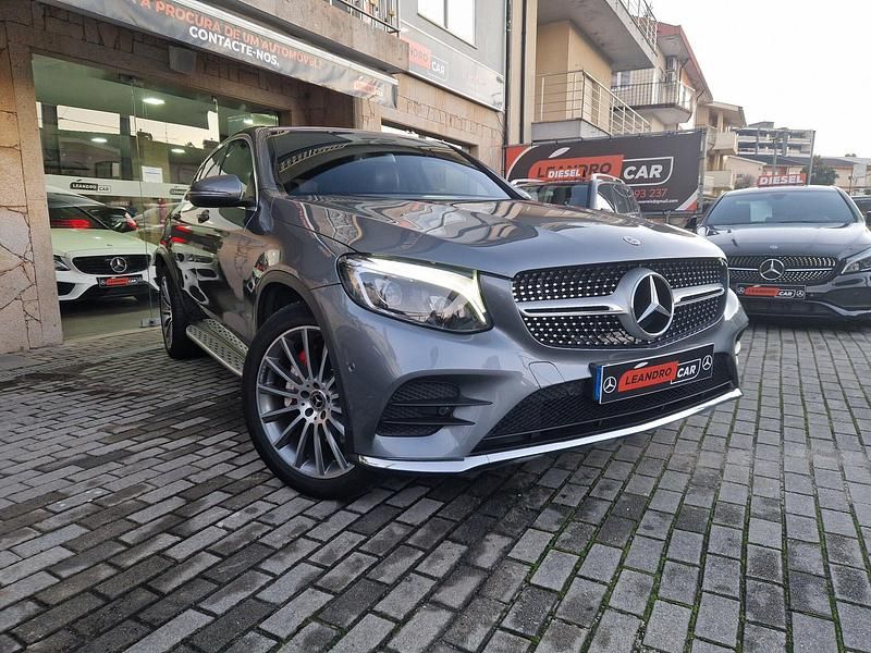 Cinza Usado 2018 Mercedes GLC250 AMG line SUV | € 39.990 (Caro) - Imagem 1/4