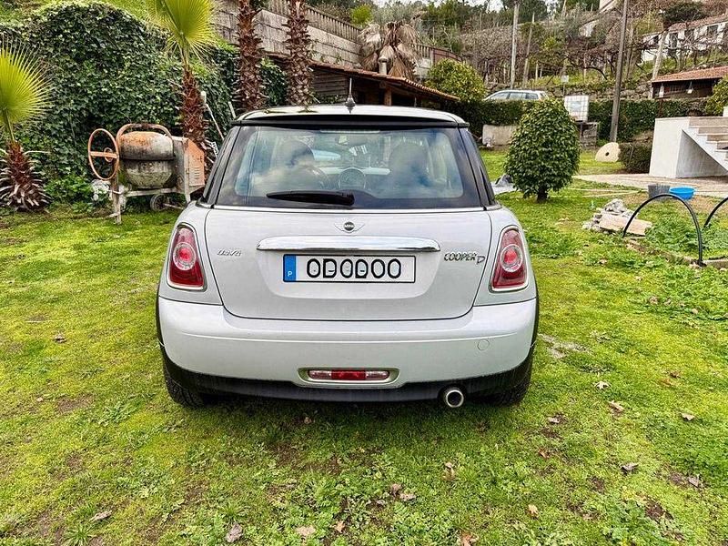 Usado Mini Cooper D 112 HP (82 kW) 2010 Citadino