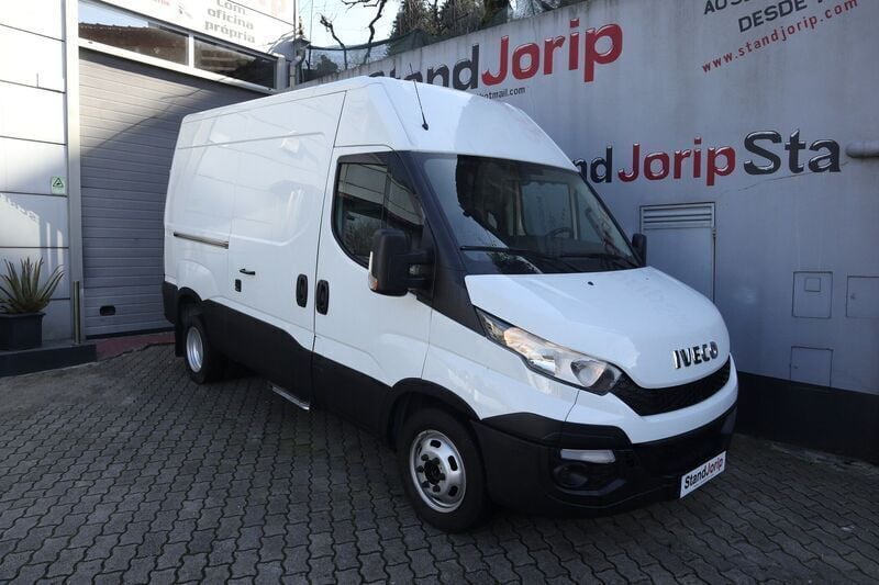 Branco Usado 2016 Iveco Daily | € 19.950 (Preço justo) - Imagem 1/4