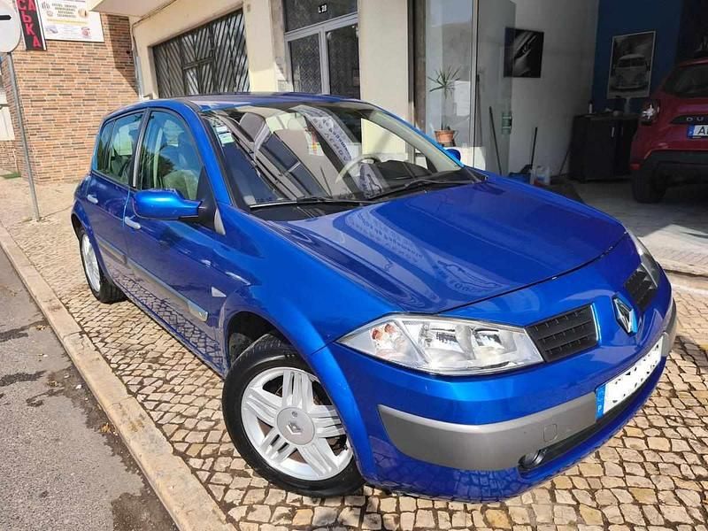 Azul Usado 2002 Renault Mégane II | € 3.750 (Preço elevado) - Imagem 1/4