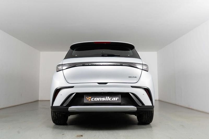 Usado BYD Dolphin Comfort 150 kW (204 HP) 2024 Branco Citadino