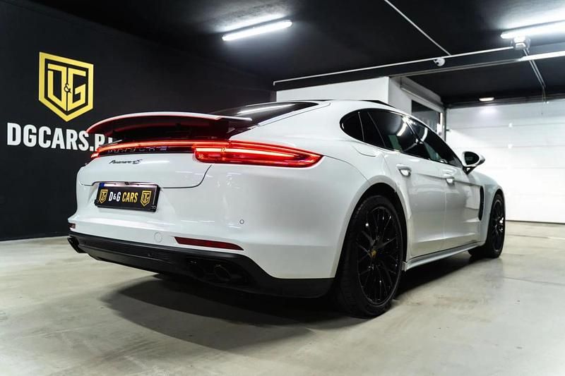 Usado Porsche Panamera 422 HP (310 kW) 2017 Branco