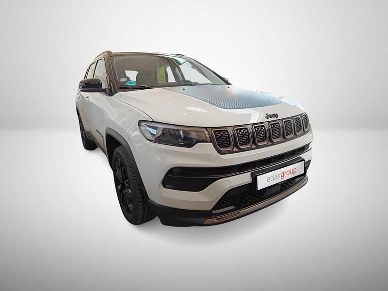 Branco Usado 2022 Jeep Compass SUV | € 27.990 (Bom preço) - Imagem 1/4