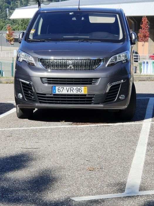 Usado 2018 Peugeot Traveller Monovolume | € 29.500 (Preço justo) - Imagem 1/4