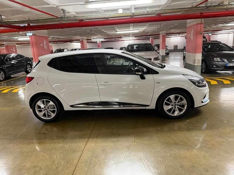 Usado Renault Clio IV 90 HP (66 kW) 2017 Branco Citadino