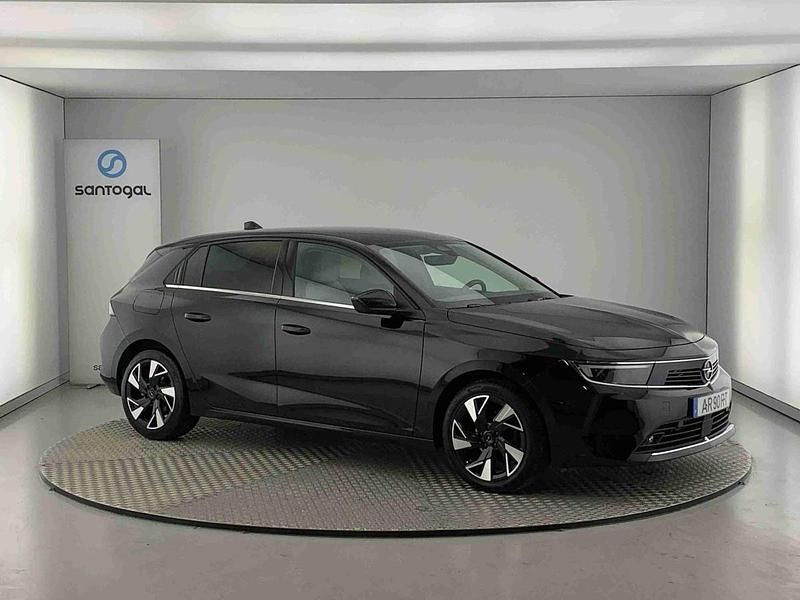Preto Usado 2022 Opel Astra Elegance | € 20.490 (Preço justo) - Imagem 1/4
