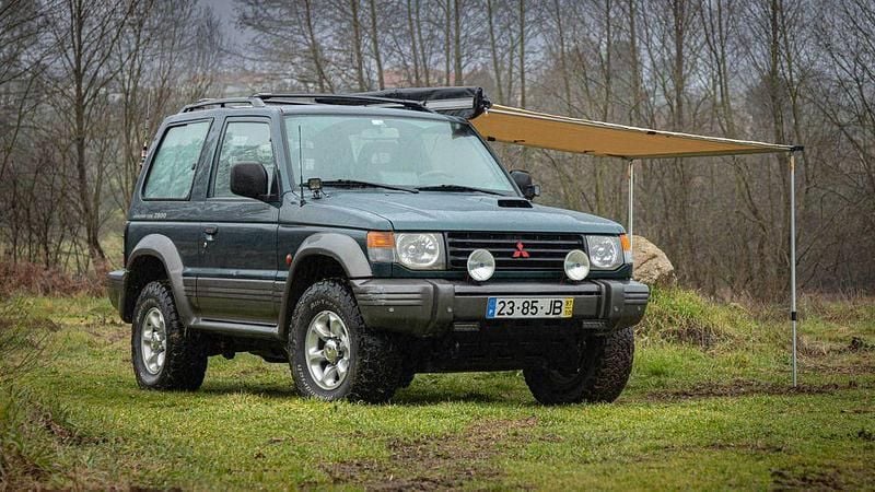 Usado 1997 Mitsubishi Pajero SUV | € 11.000 - Imagem 1/4