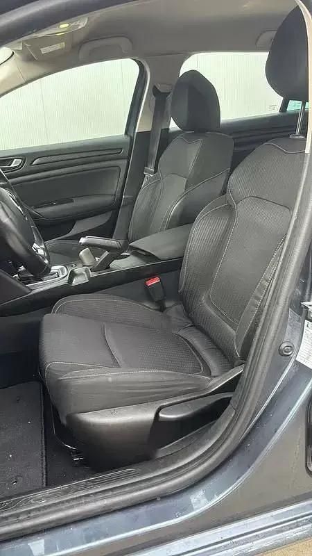 Usado Renault Mégane GrandTour Equilibre 115 HP (84 kW) 2019 Cinza antracite Carrinha