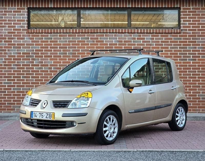 Usado 2004 Renault Modus Monovolume | € 2.490 (Preço justo) - Imagem 1/4