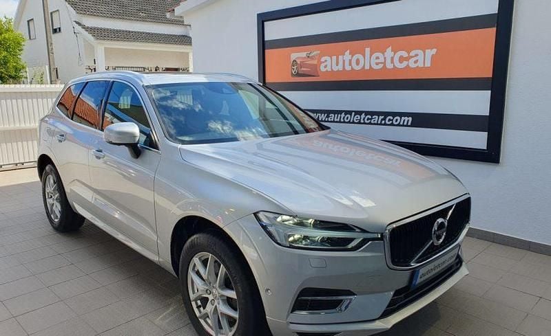 Usado Volvo XC60 Momentum 392 HP (288 kW) 2019 Cinzento SUV