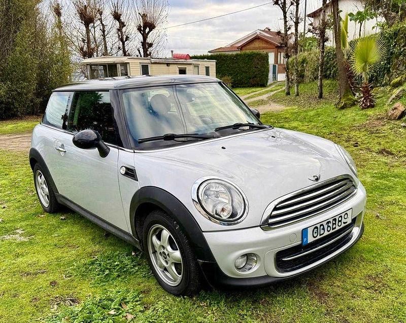 Usado Mini Cooper D 112 HP (82 kW) 2010 Citadino