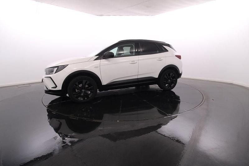 Usado Opel Grandland X 131 HP (96 kW) 2023 Branco SUV
