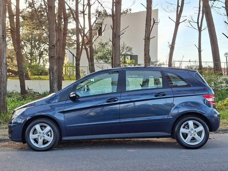 Usado Mercedes B180 109 HP (80 kW) 2007 Monovolume