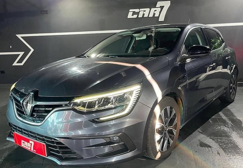 Usado Renault Mégane IV Intens 140 HP (102 kW) 2021 Cinza