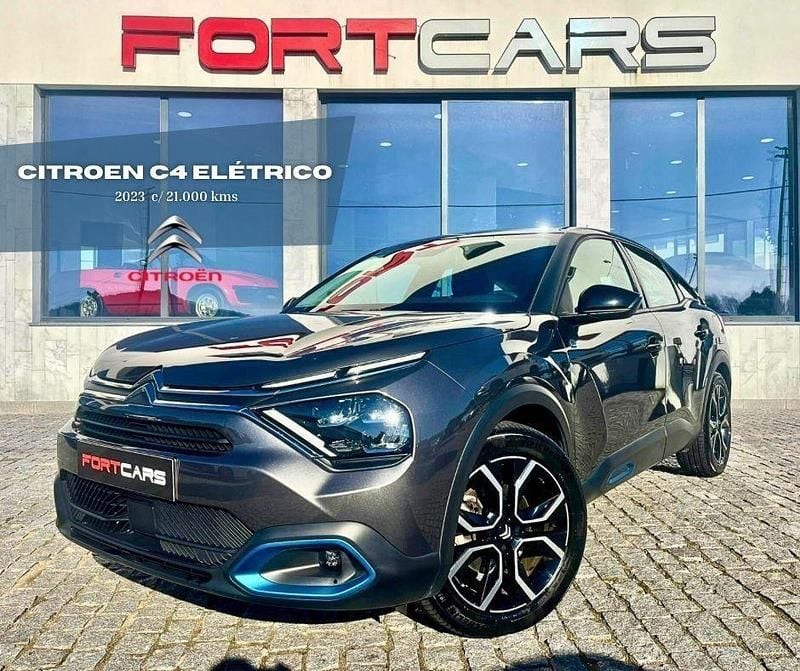 Cinza Usado 2023 Citroën e-C4 Shine SUV | € 20.990 (Preço justo) - Imagem 1/4