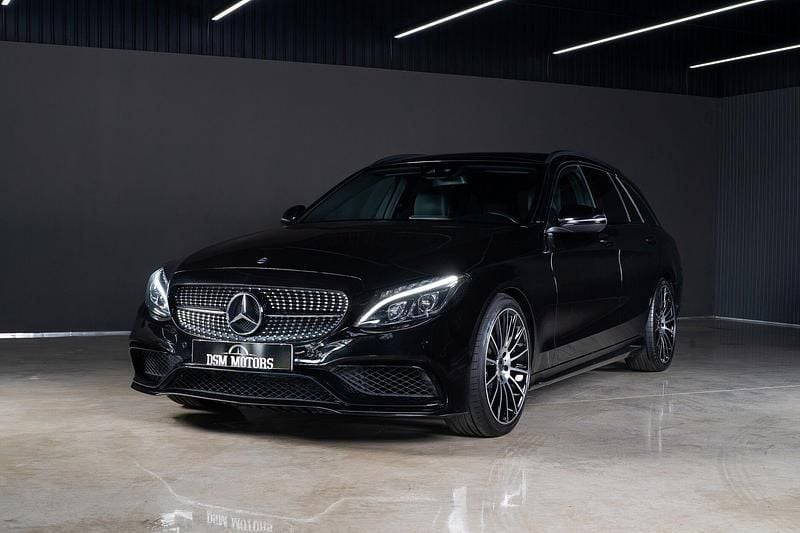 Preto Usado 2016 Mercedes C200 AMG line Carrinha | € 20.600 - Imagem 1/4