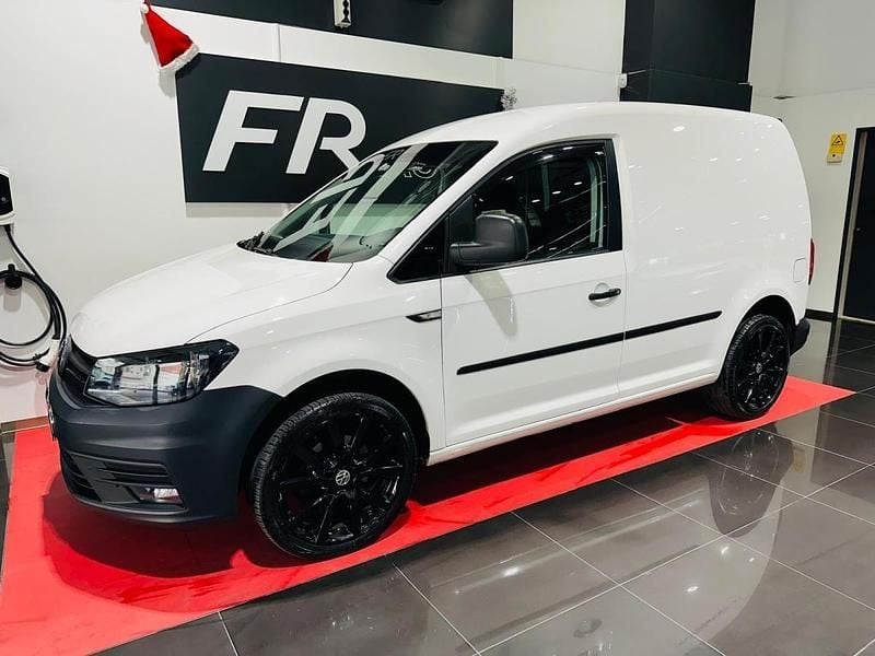 Usado VW Caddy 150 HP (110 kW) 2019 Branco Monovolume