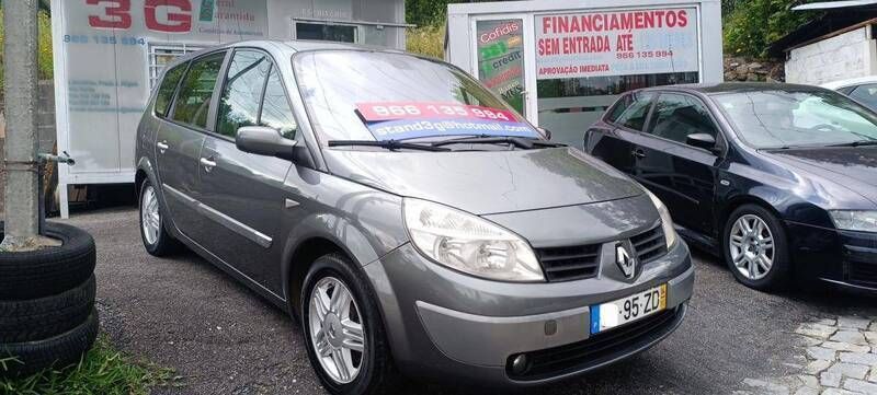 Cinzento Usado 2004 Renault Grand Scénic II Monovolume | € 5.500 (Preço elevado) - Imagem 1/4