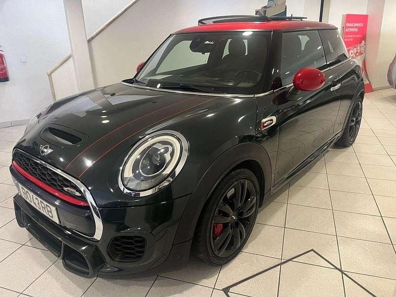Verde Usado 2015 Mini John Cooper Works Citadino | € 24.900 (Preço justo) - Imagem 1/4