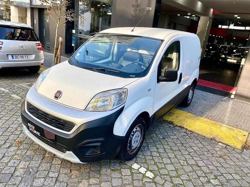 Usado Fiat Fiorino 95 HP (69 kW) 2019 Branco Monovolume