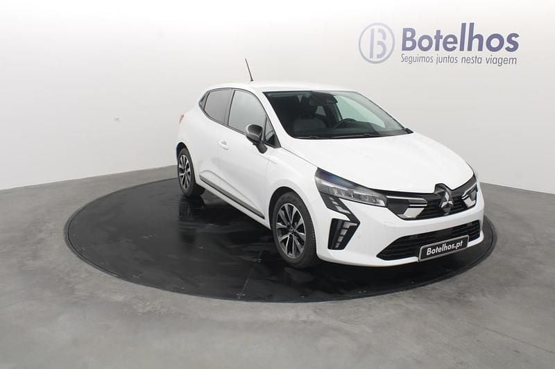 Usado Mitsubishi Colt Invite 91 HP (66 kW) 2024 Branco Citadino