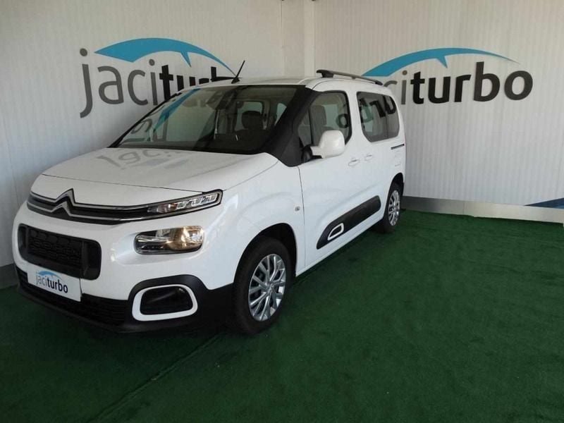 Branco Usado 2020 Citroën Berlingo Feel Monovolume | € 22.500 - Imagem 1/4