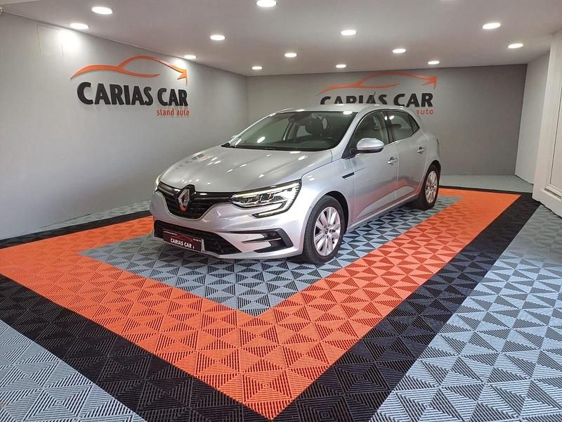 Usado Renault Mégane IV Intens 115 HP (84 kW) 2021 Cinza Sedan