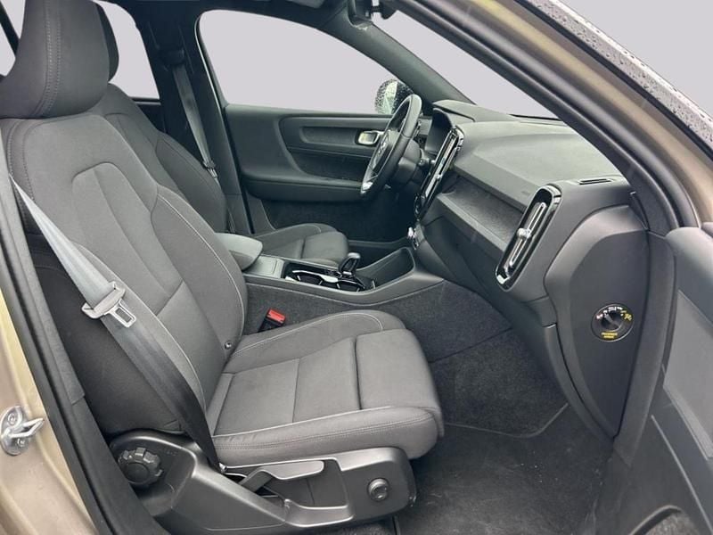 Usado Volvo XC40 185 kW (252 HP) 2023 Cinza SUV