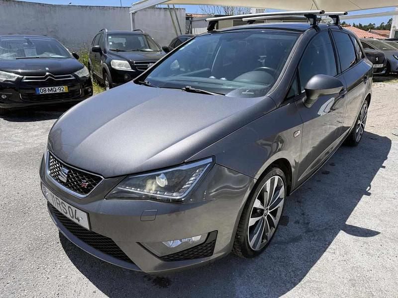 Usado Seat Ibiza 105 HP (77 kW) 2016 Cinzento