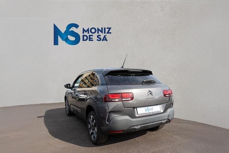 Usado Citroën C4 Shine 102 HP (75 kW) 2020 Cinza