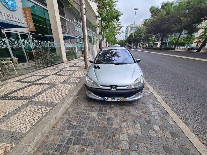 Usado 2003 Peugeot 206 Carrinha | € 2.500 (Preço elevado) - Imagem 1/4