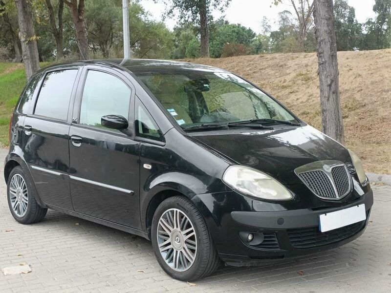 Usado 2006 Lancia Musa Monovolume | € 2.800 - Imagem 1/4