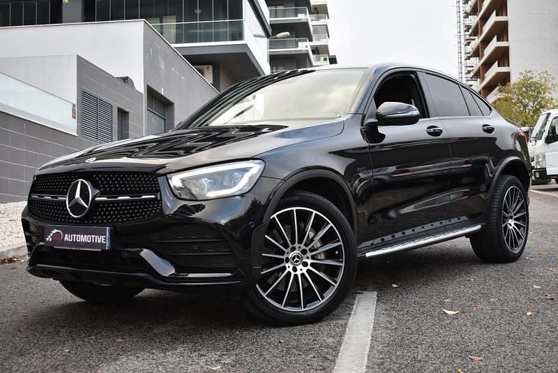 Preto Usado 2021 Mercedes GLC300 AMG line SUV | € 46.990 (Caro) - Imagem 1/4