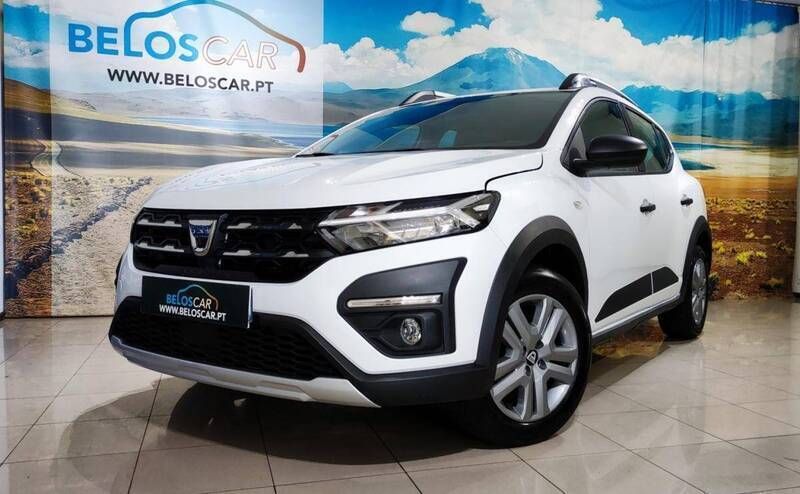 Branco Usado 2021 Dacia Sandero Essentiel Citadino | € 14.490 (Preço justo) - Imagem 1/4