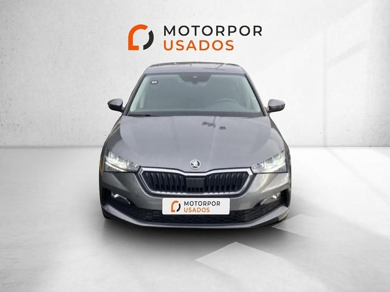 Usado Skoda Scala Ambition 95 HP (69 kW) 2022 Cinza Citadino
