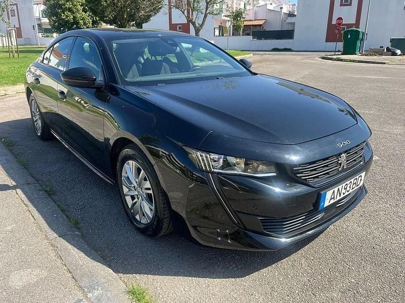 Usado Peugeot 508 Active 130 HP (95 kW) 2022 Preto Sedan