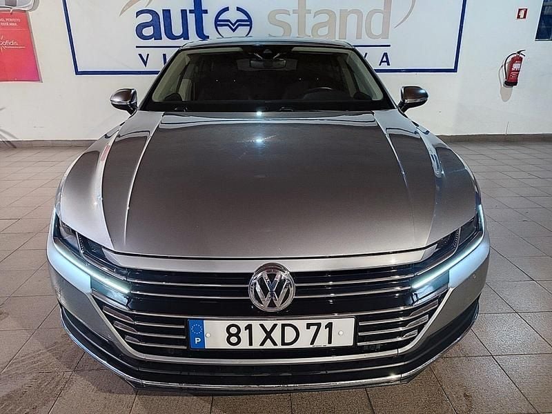 Usado VW Arteon Elegance 150 HP (110 kW) 2019 Cinza Citadino