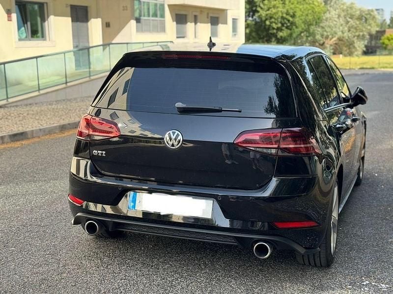Usado 2017 VW Golf VII GTI Sedan | € 24.000 (Caro) - Imagem 1/4